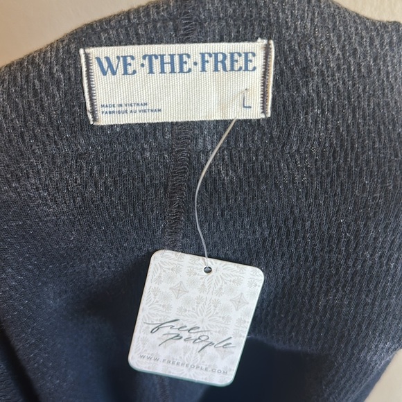 We The Free Ife Pullover Black Relaxed Fit Long Sleeves Womens Size Large - Picture 7 of 13